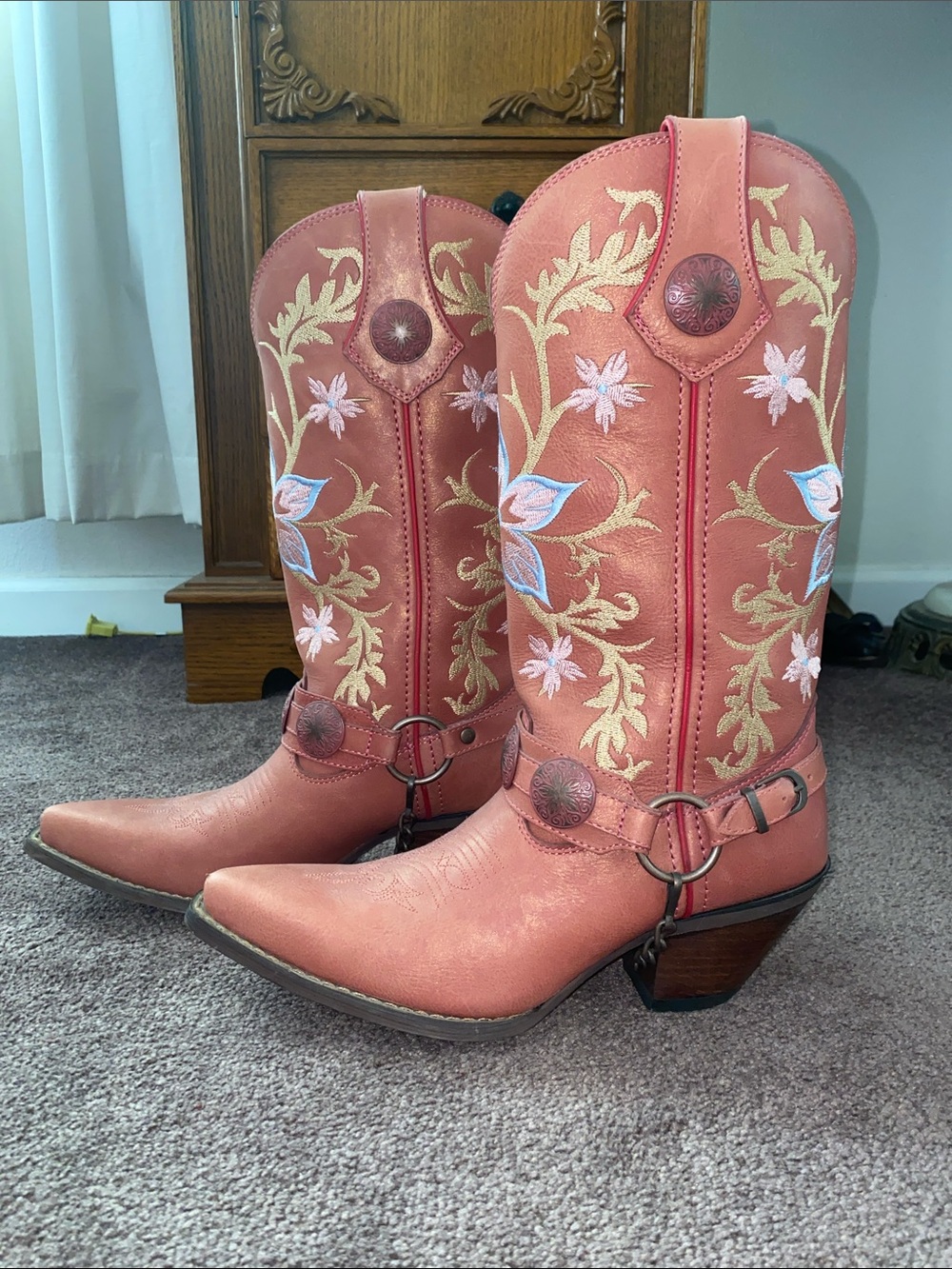 Floral Embroidered Durango Cowgirl Boots (7) - Picture 4 of 6